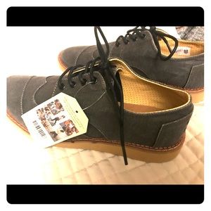 Tom’s Men’s Aviator Ankle-High Sneakers